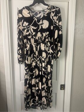 Knox Rose Black and Cream Floral Maxi Dress